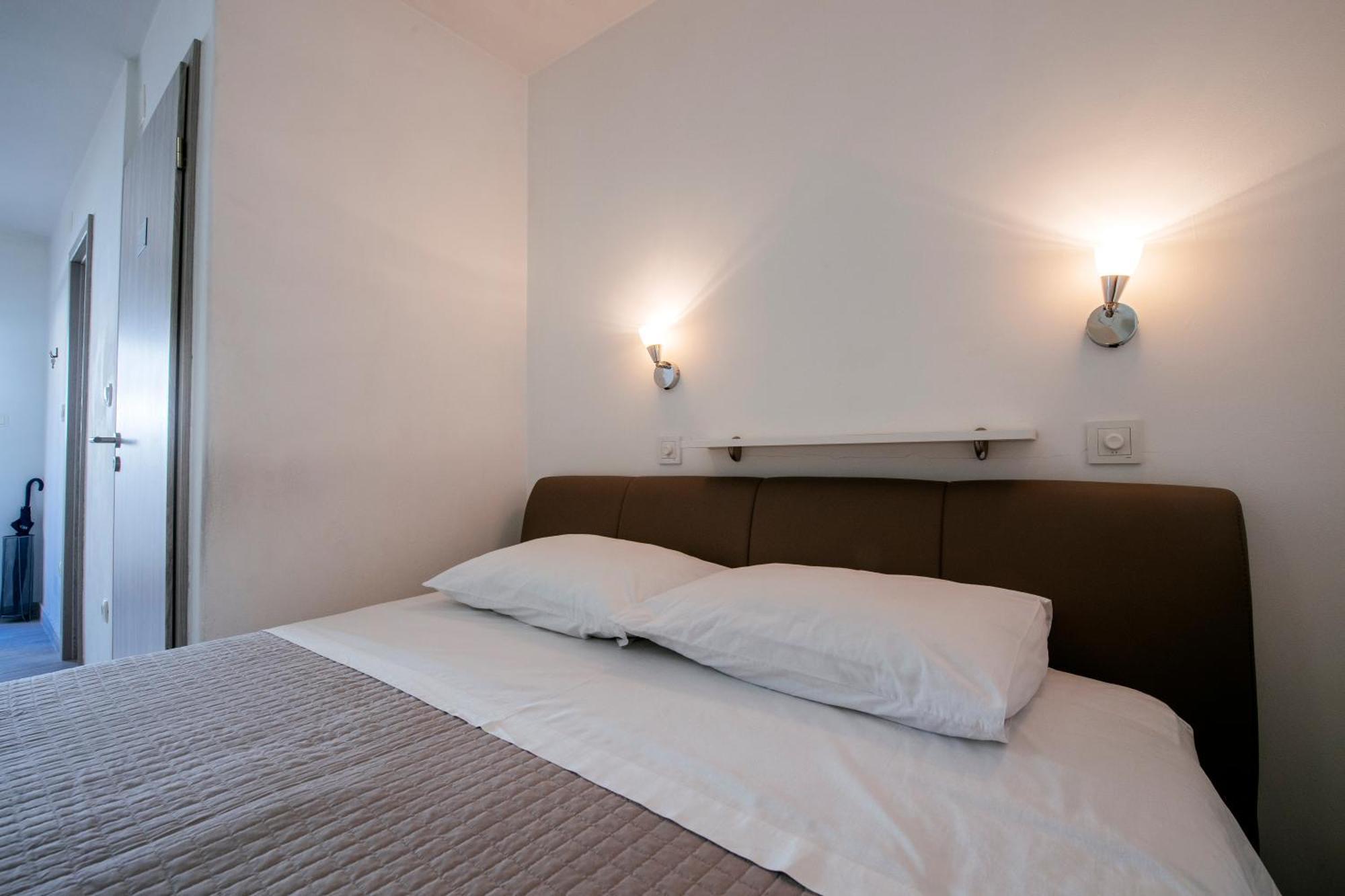Apartmani Ema Zadar Exterior foto
